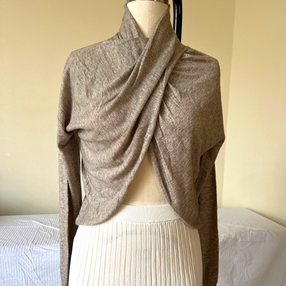 Zara Tops - Elegant Heather Tan Knit Crop Top